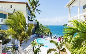Hotel Le Rocher À 3*